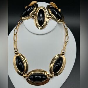 Chunky gold tone and black oval cabochon necklace bracelet set 90s